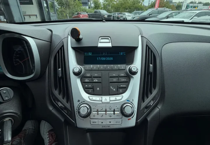 Chevrolet Equinox 2011, photo 16 de 16