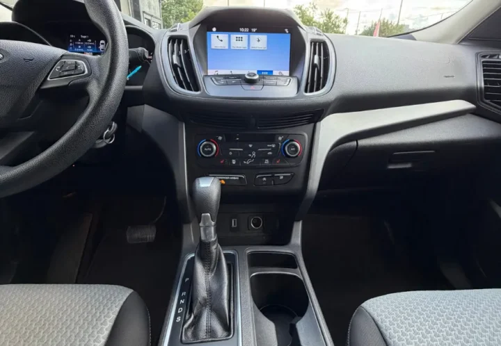 Ford Escape 2017, photo 11 de 16