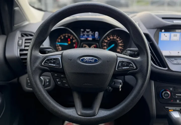 Ford Escape 2017, photo 13 de 16