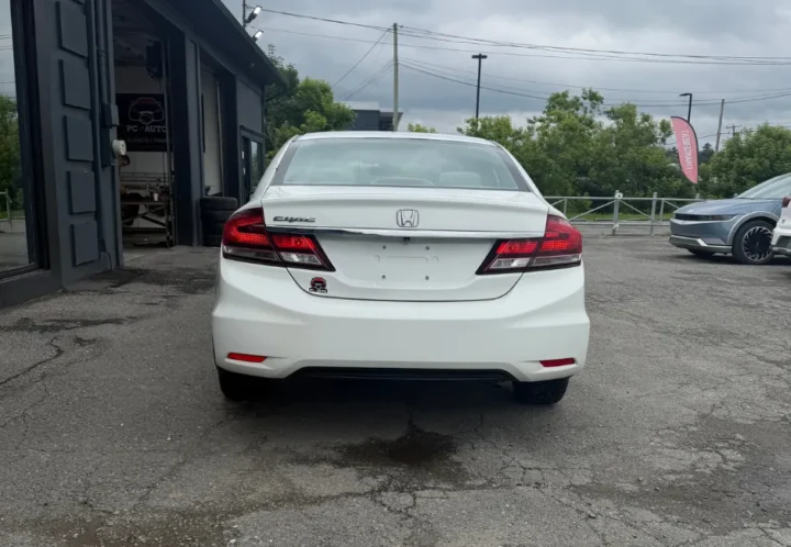 Honda Civic 2015, photo 6 de 18