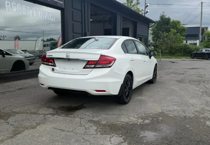 Honda Civic 2015, photo 8 de 18