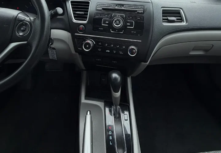 Honda Civic 2015, photo 13 de 18