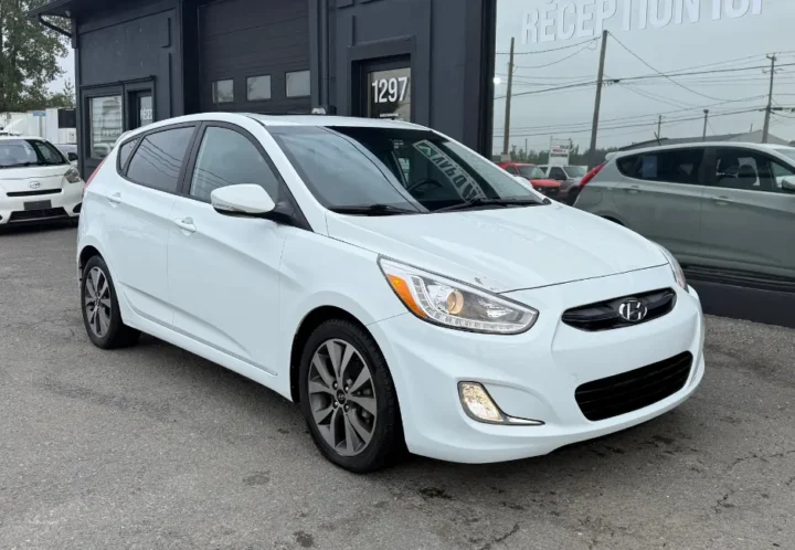 Hyundai Accent 2016, vue avant