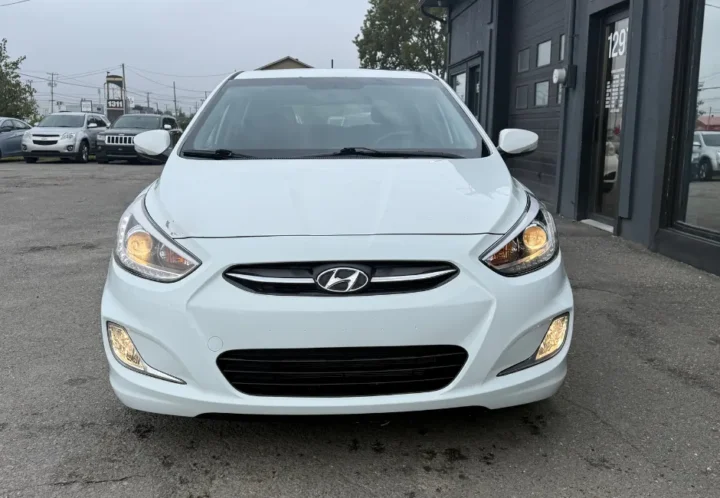 Hyundai Accent 2016, photo 2 de 15