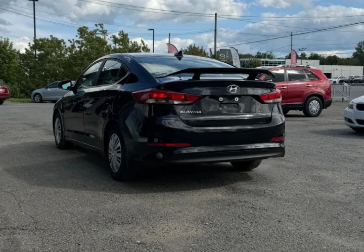 Hyundai Elantra 2017, photo 5 de 15