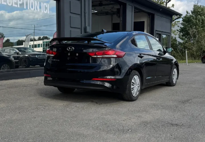 Hyundai Elantra 2017, photo 7 de 15