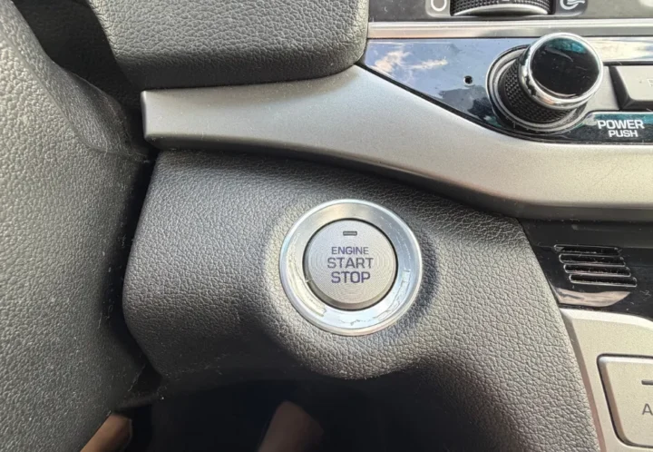 Hyundai Elantra 2017, photo 13 de 15
