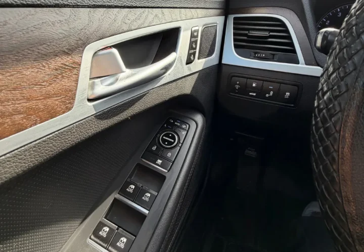 Hyundai Genesis 2015, photo 15 de 21