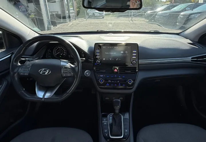 Hyundai Ioniq 2021, photo 12 de 19