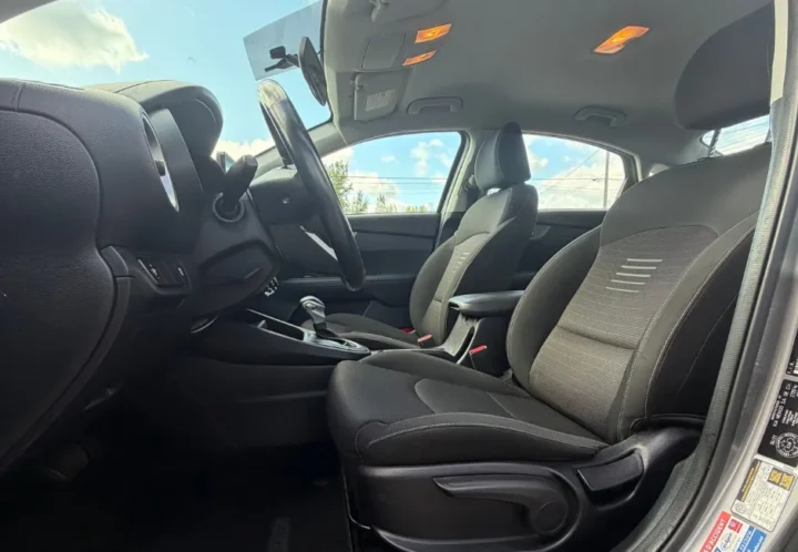 Kia Forte 2021, photo 6 de 14