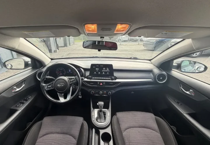 Kia Forte 2021, photo 7 de 14