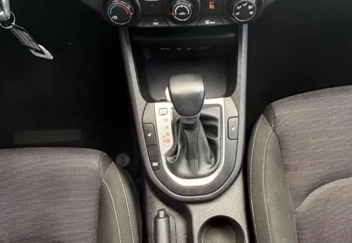Kia Forte 2021, photo 9 de 14