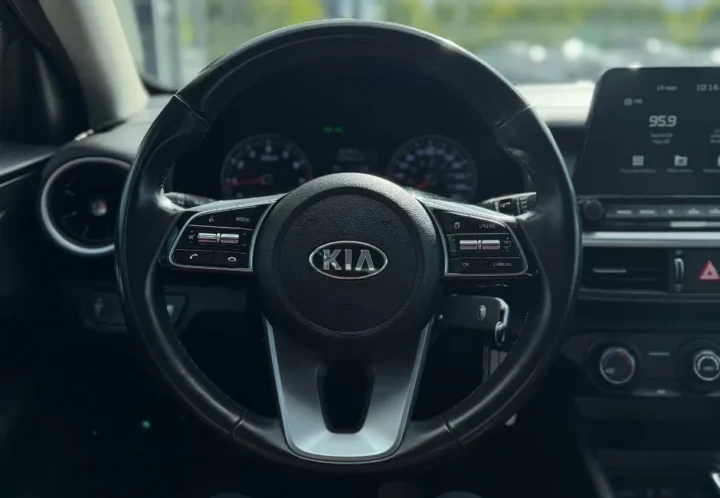 Kia Forte 2021, photo 13 de 14