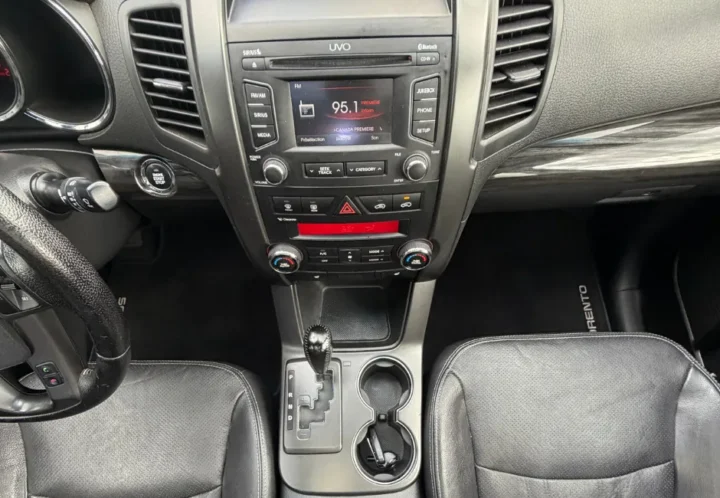 Kia Sorento 2013, photo 11 de 18