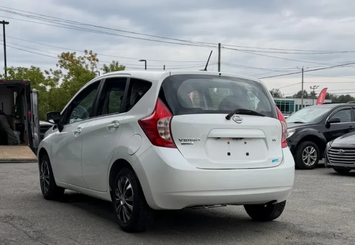 Nissan Versa 2015, photo 5 de 18