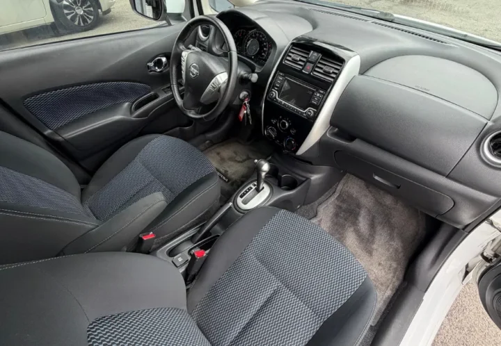 Nissan Versa 2015, photo 12 de 18