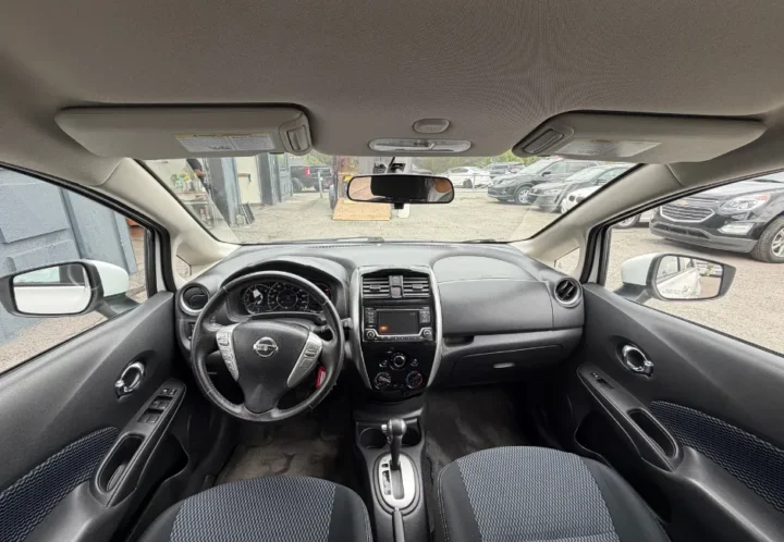 Nissan Versa 2015, photo 14 de 18