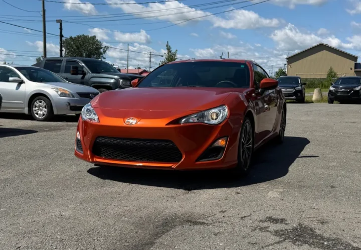 Scion FR-S 2014, photo 3 de 15