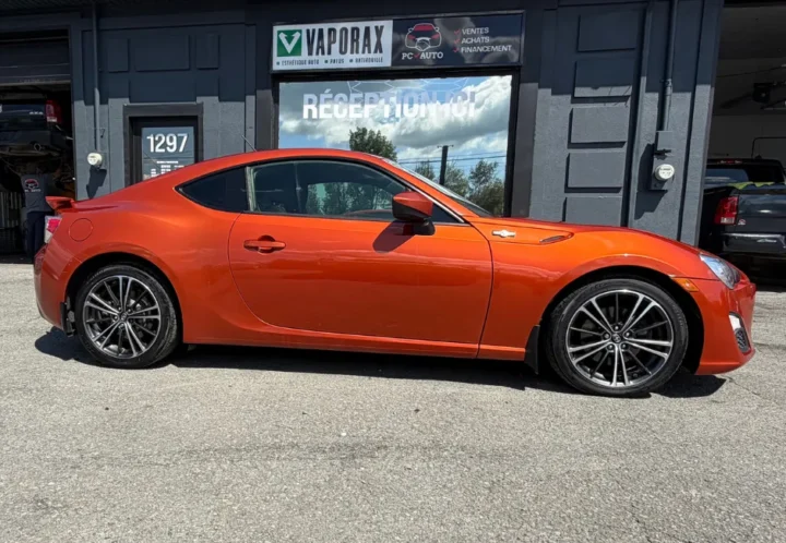 Scion FR-S 2014, photo 8 de 15