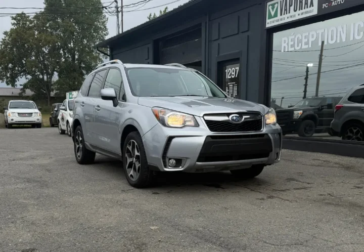 Subaru Forester 2014, vue avant