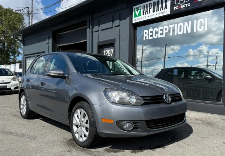 Volkswagen Golf 2011, vue avant