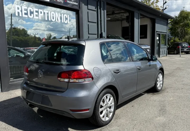 Volkswagen Golf 2011, photo 8 de 18