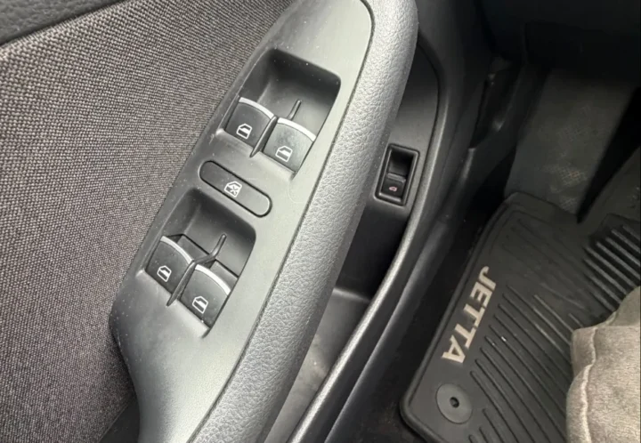 Volkswagen Jetta 2015, photo 16 de 19