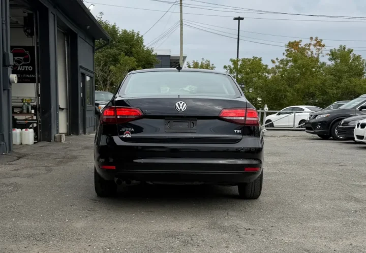 Volkswagen Jetta 2017, photo 6 de 17