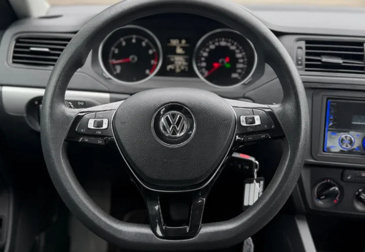 Volkswagen Jetta 2017, photo 12 de 17
