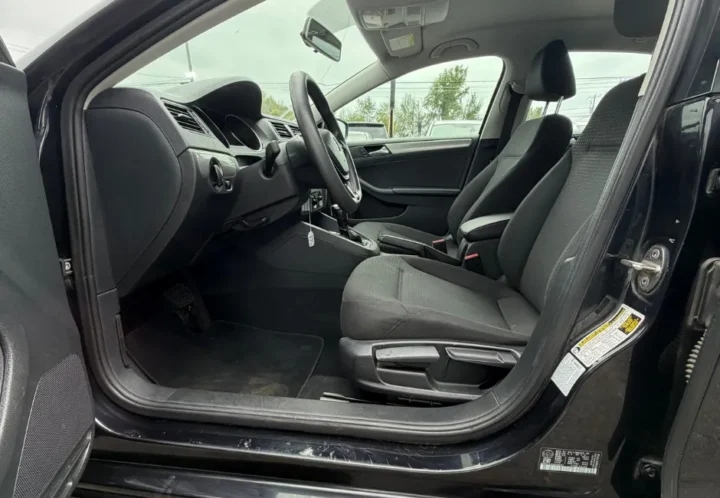Volkswagen Jetta 2017, photo 14 de 17