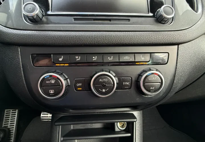 Volkswagen Tiguan 2015, photo 12 de 18