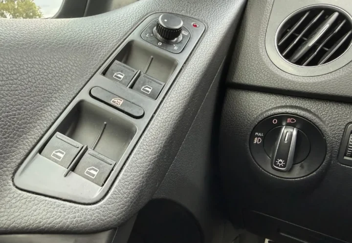 Volkswagen Tiguan 2015, photo 17 de 18